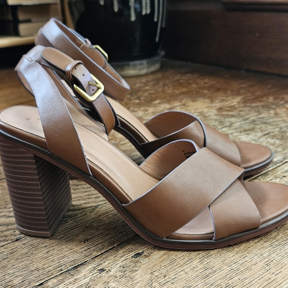 A New Day Elegant Brown Strappy Heels - Picture 2 of 7